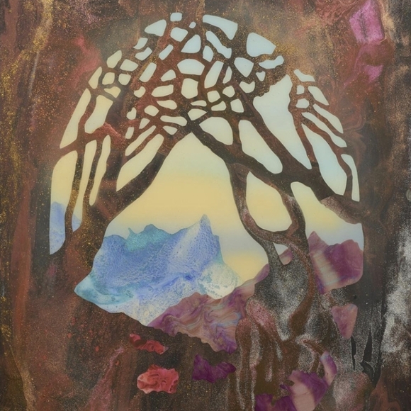 Meet your Posher, Gwendolyn - Picture 1 of 1